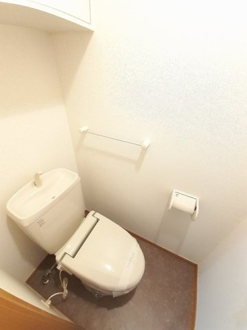 プリティ－ユニゾンのトイレ|落ち着いた色調のトイレです