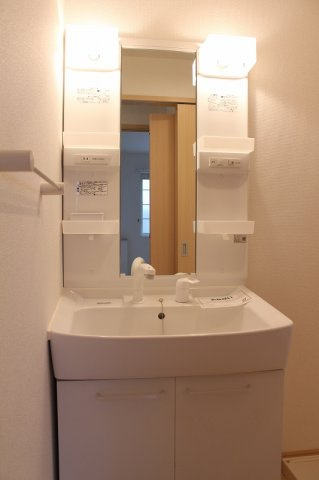 クレメントの洗面所|忙しい朝には欠かせない洗面所です