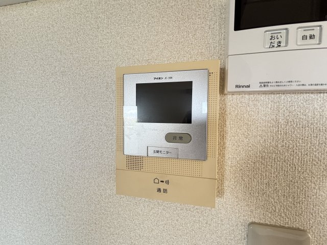 安心のモニター付きインターホン★