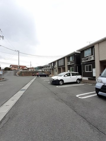 エテルノ　アロッジオⅠの駐車場|駐車場に車を止められます