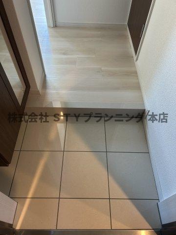 仲介手数料０円！リュミアン堀田テラスの玄関