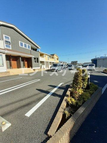 エクセル　メゾンＡの駐車場|高崎、前橋のお部屋探しはエンドスケープまで！お客様の理想お聞かせ下さい♪