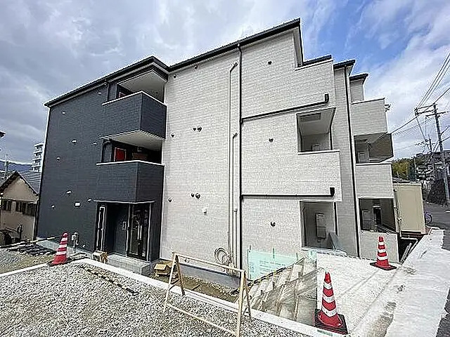 BraTTo富雄駅前グラディートの画像