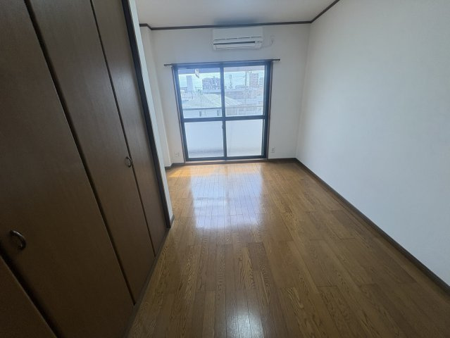 アーサー永井の居間・リビング