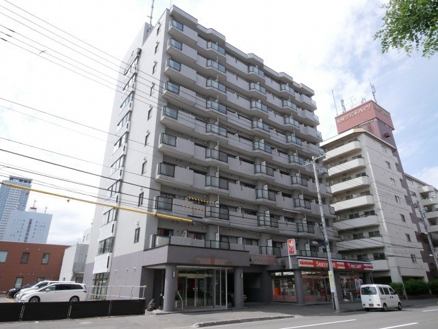 BraTTo札幌パルフェの画像