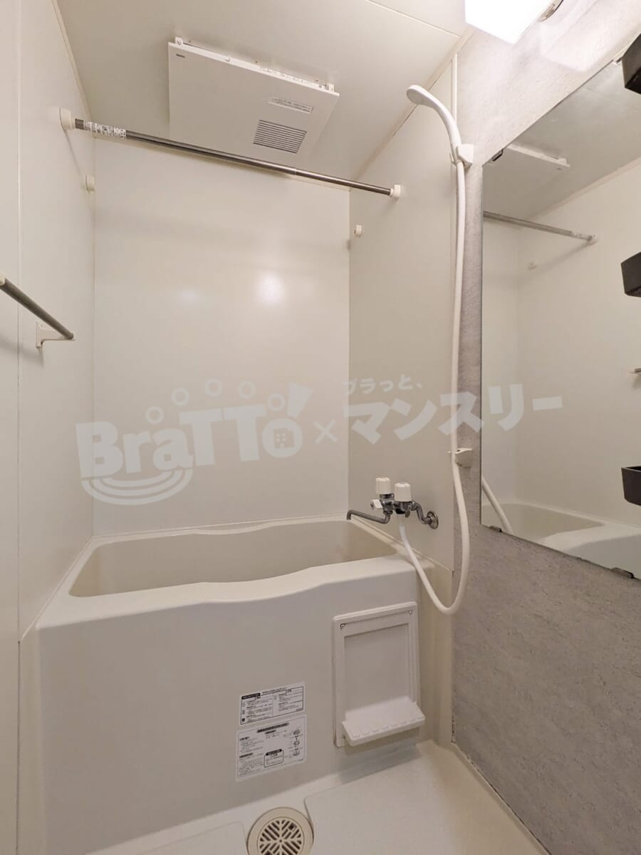 BraTTo新宿御苑前