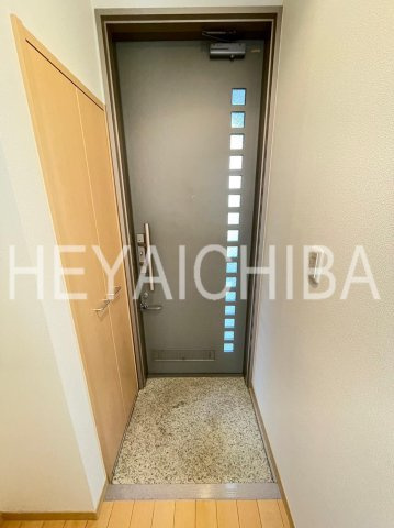 アルテールA棟の玄関
