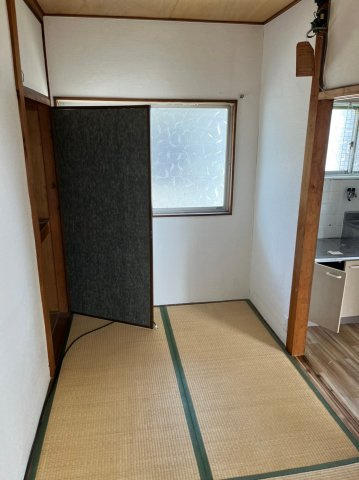 ハシムコウの和室