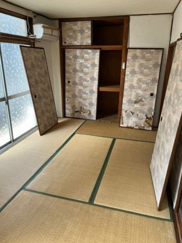 ハシムコウの和室