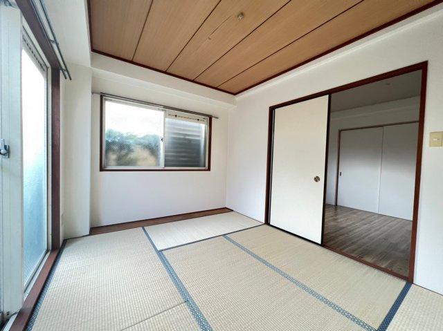 丸矢マンションの内装