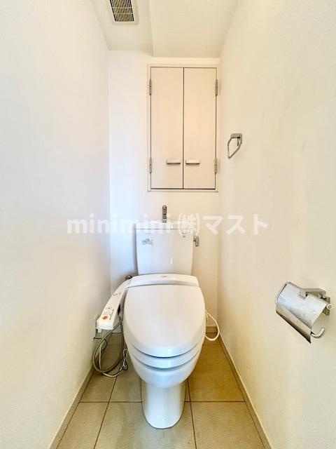 クロスレジデンス大阪新町のトイレ