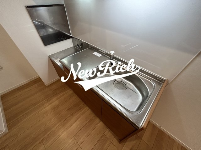 前橋市西片貝町２丁目のアパートのキッチン
