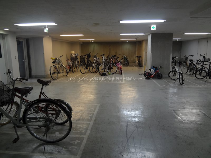 駐輪場