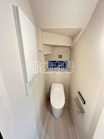 江東区石島貸家のトイレ