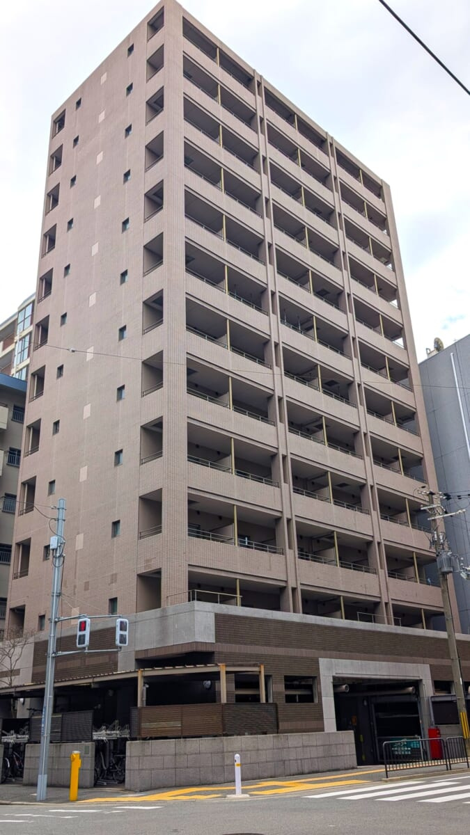 BraTTo江坂ステーションフロント