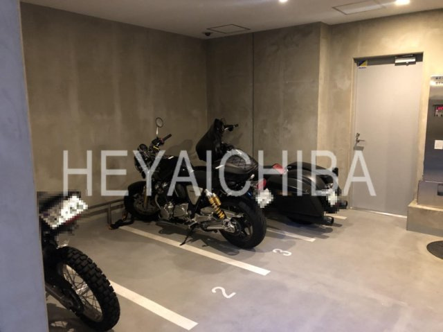 パークアクシス蔵前のその他共用部分|バイク置き場