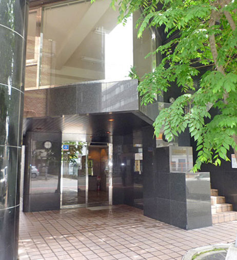 BraTTo福岡平尾山荘通り