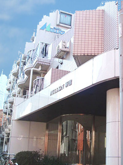 BraTTo西新宿駅前