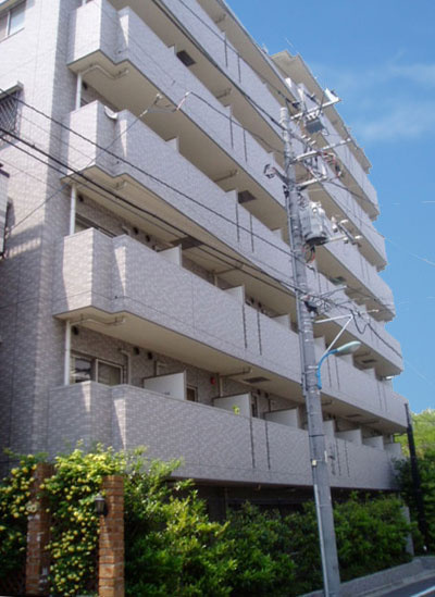 BraTTo東中野桜並木