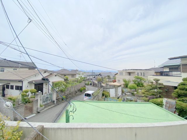 富田林市高辺台１丁目のアパートの展望