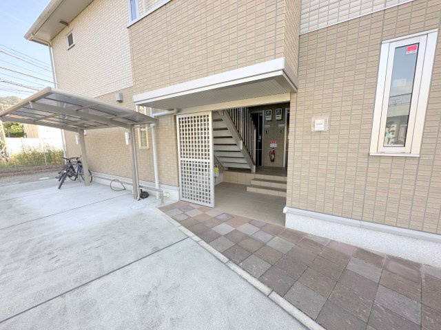 サンハイム安堂のエントランス