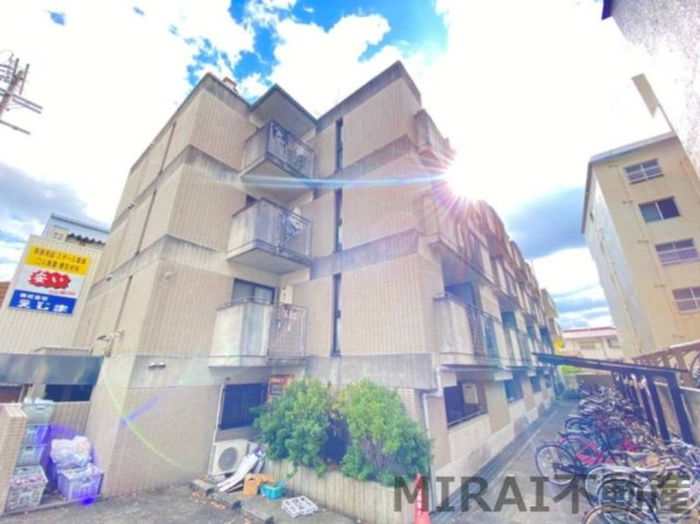 富田林市中野町３丁目の賃貸マンションの外観