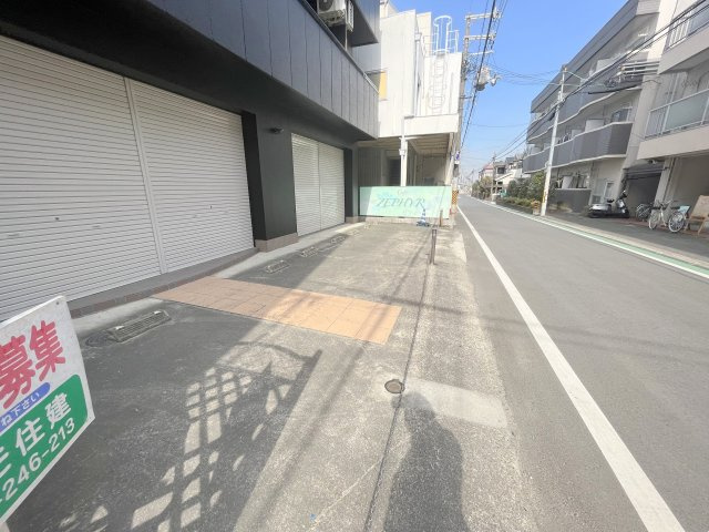 富田林市喜志町５丁目の賃貸マンションの駐車場