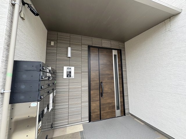 クリエオーレ高見の里のエントランス