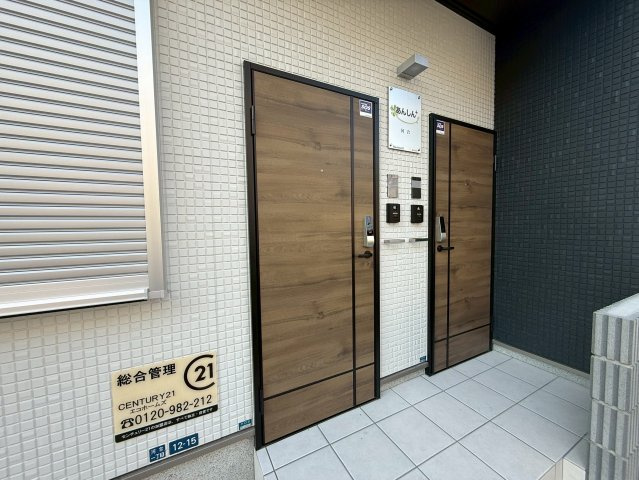 松原市河合１丁目のアパートのエントランス