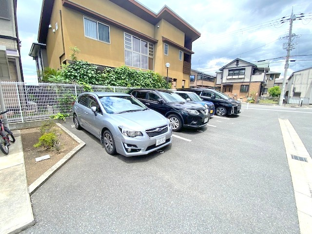 羽曳野市南恵我之荘５丁目の賃貸マンションの駐車場