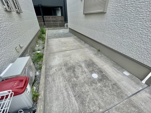柏原市国分本町３丁目の一戸建ての周辺