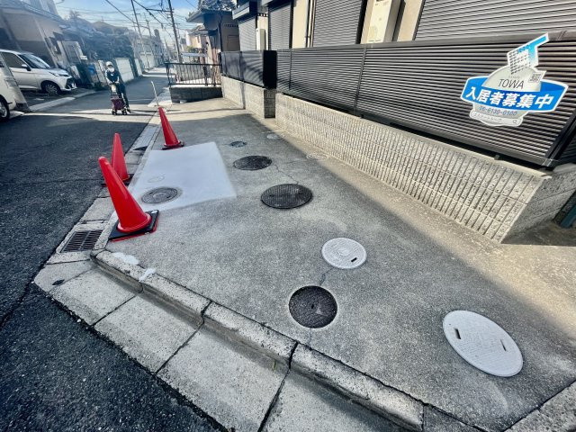 柏原市大県４丁目のアパートの駐車場