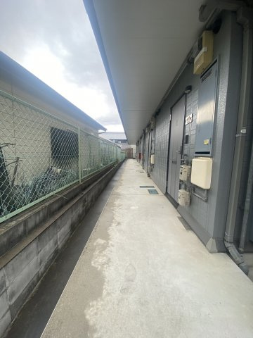 柏原市大県４丁目のアパートのロビー