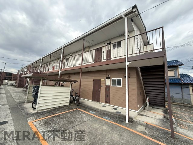 富田林市若松町３丁目の賃貸マンションの外観