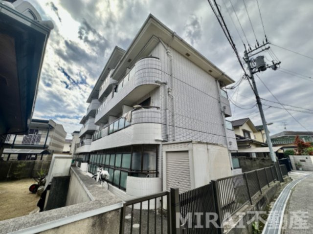 富田林市錦織中１丁目の賃貸マンションの外観