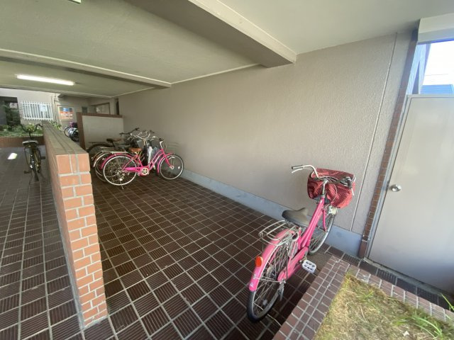 藤井寺市恵美坂１丁目の賃貸マンションのロビー