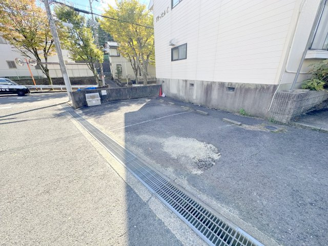 グリーンヒルＣ棟の駐車場