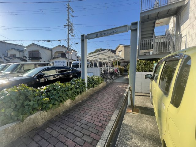 芝池マンションのエントランス