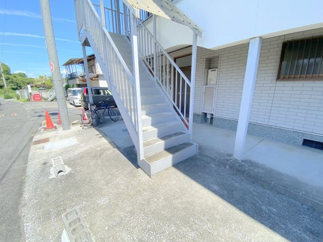 高橋ハイツのエントランス