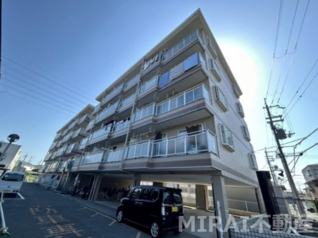 藤井寺市道明寺４丁目の賃貸マンションの外観