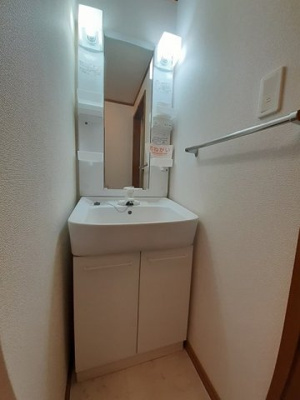 【洗面所】 | ニュークレストールソフィアＢ | 使いやすい洗面所です