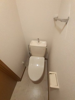 【トイレ】 | ニュークレストールソフィアＢ | 落ち着いたトイレです