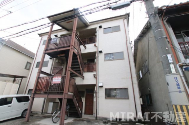 柏原市大正２丁目の賃貸マンションの外観