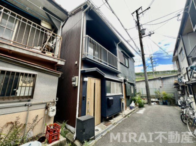羽曳野市恵我之荘６丁目のテラスの外観