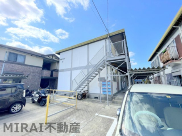 富田林市加太２丁目のアパートの駐車場