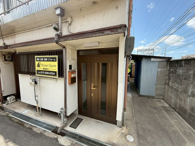 柏原市安堂町のテラスのエントランス