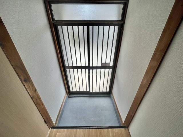 羽曳野市島泉９丁目の一戸建ての玄関