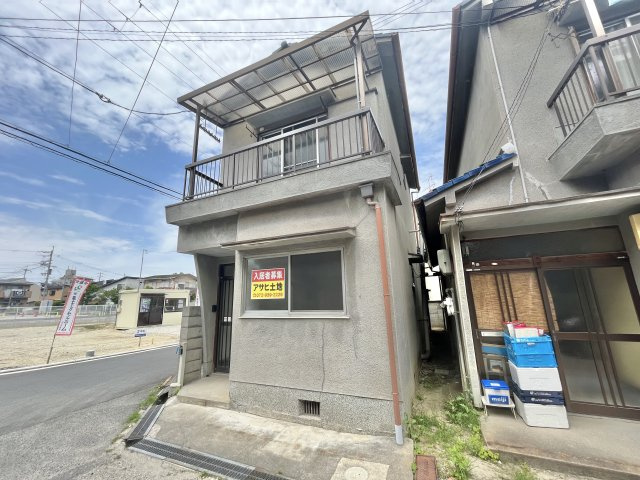 羽曳野市島泉９丁目の一戸建ての外観