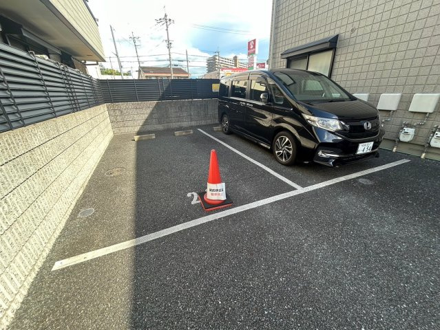 羽曳野市白鳥２丁目のアパートの駐車場