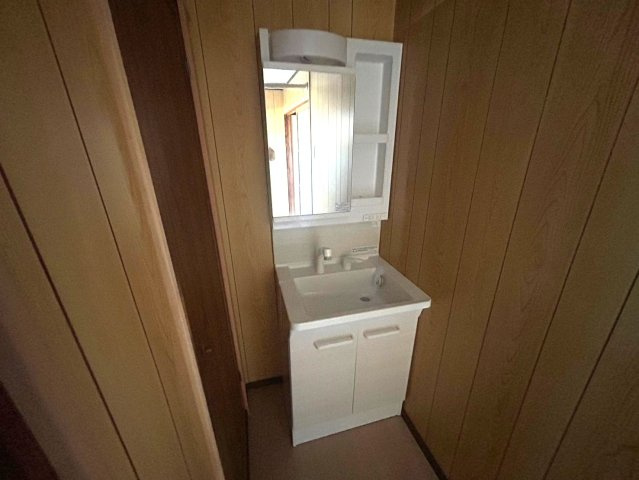 羽曳野市はびきの１丁目の一戸建ての洗面所